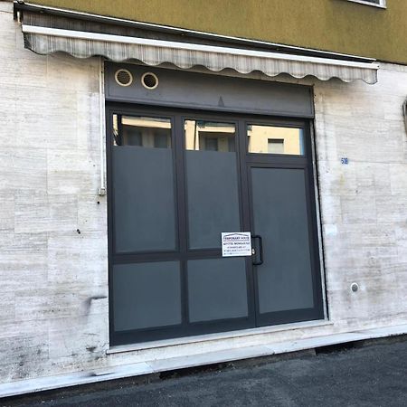 Apartmán Monolocale Arredato Con Una Camera Parma Exteriér fotografie