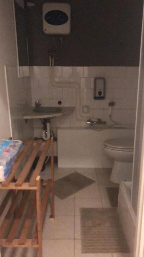 Apartmán Monolocale Arredato Con Una Camera Parma Exteriér fotografie