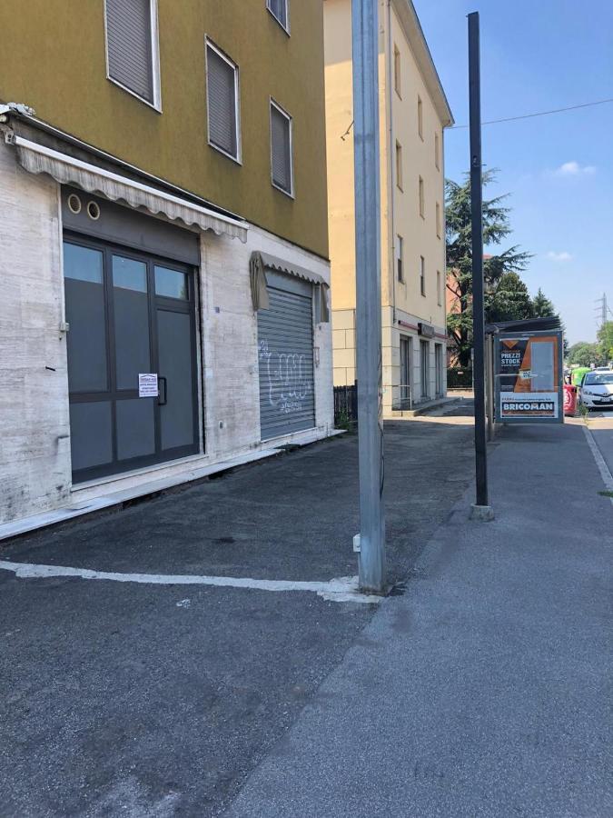 Apartmán Monolocale Arredato Con Una Camera Parma Exteriér fotografie