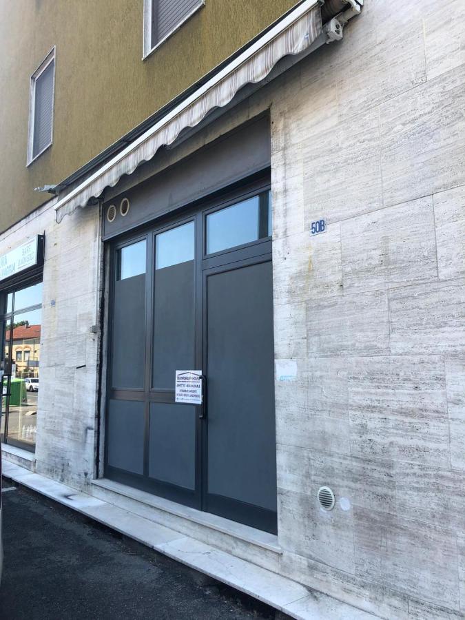 Apartmán Monolocale Arredato Con Una Camera Parma Exteriér fotografie